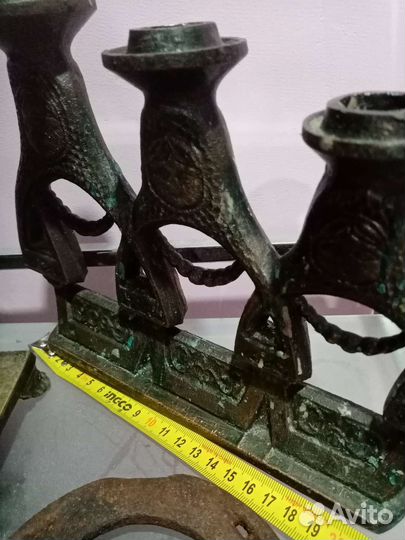 Старинный подсвечник