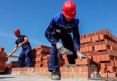 Бригада строителей