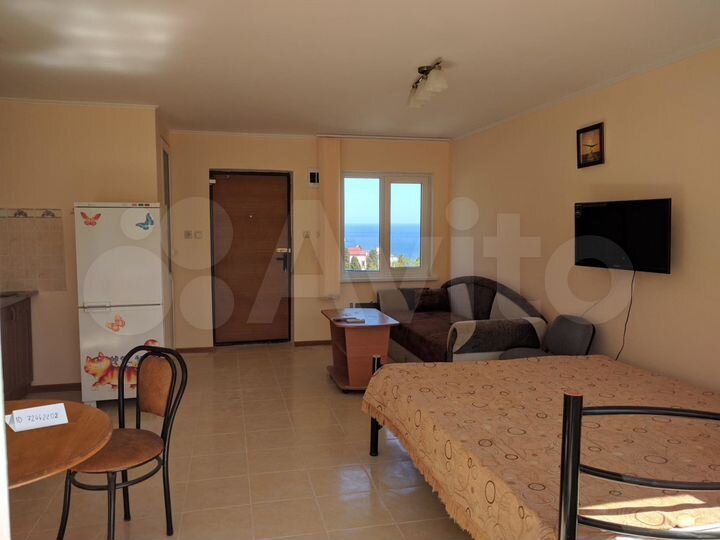 Дом 35 м² на участке 5 сот.