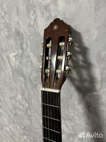 Классическая гитара yamaha c40