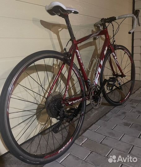 Шоссейный велосипед fuji sportif 1.5