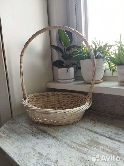 Корзина плетеная большая