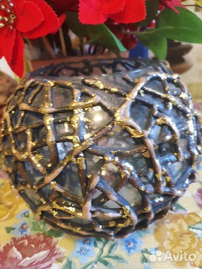 Ваза с декором