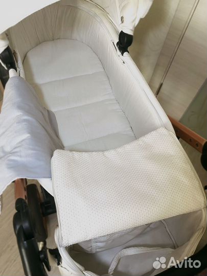 Коляска junama diamond 2 в 1 в отличном состоянии