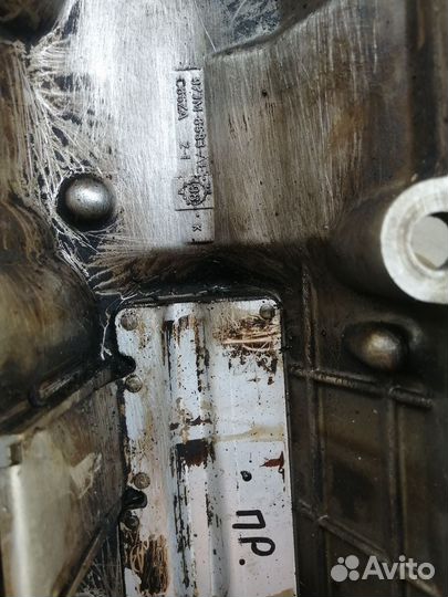 Клапанная крышка 4.0 для Ford America Explorer U2