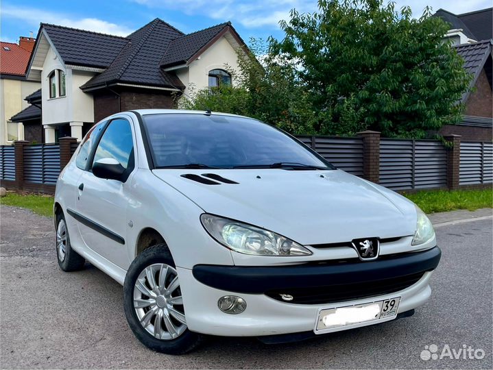 Прокат авто Пежо 206 ат