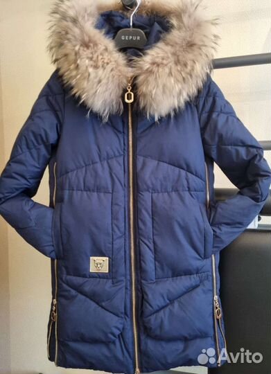 Пуховик с наполнителем из пуха р-р 42-44