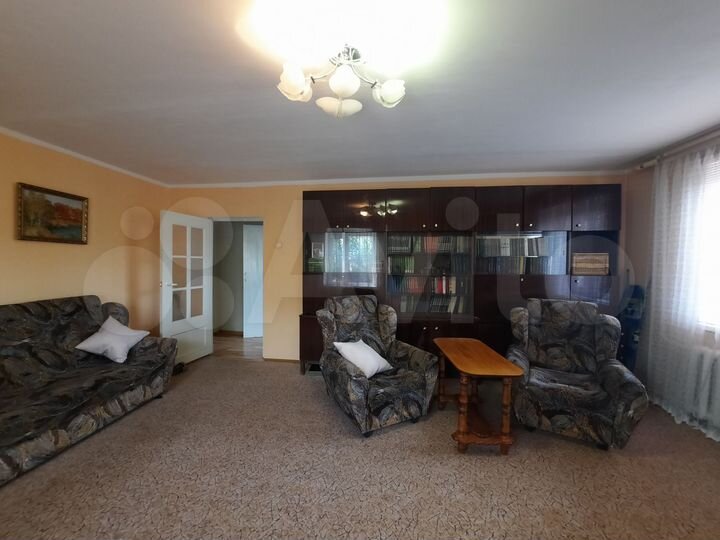 3-к. квартира, 85 м², 2/5 эт.