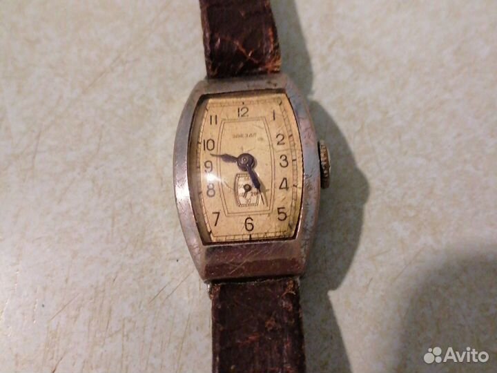 Часы женские наручные 50 -60 года