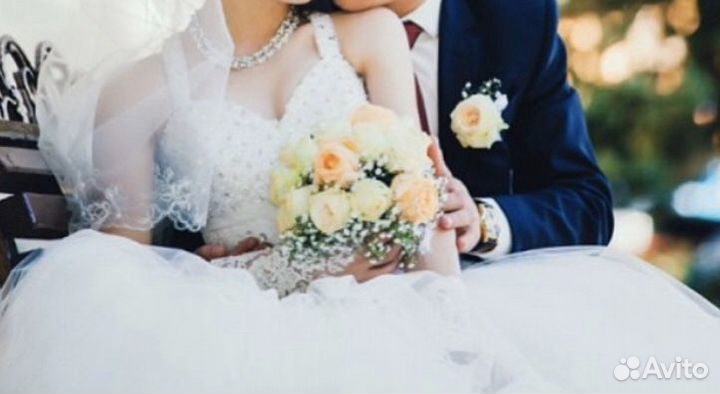Свадебное платье
