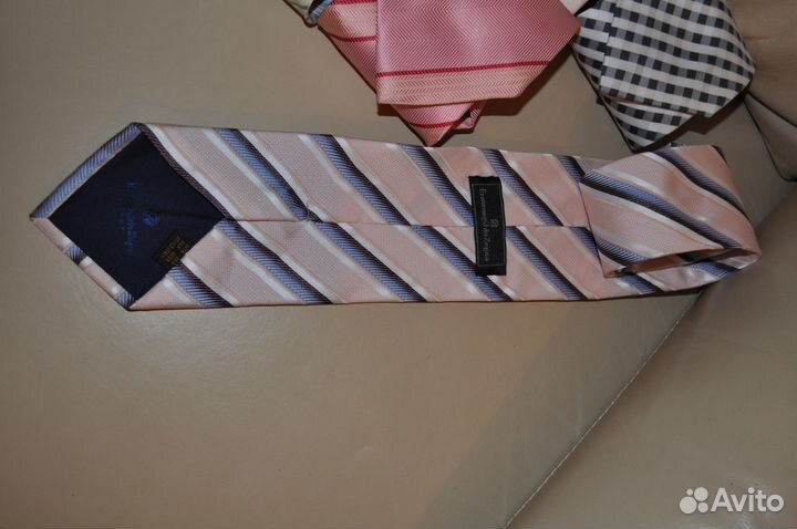 PAL zileri. галстуки