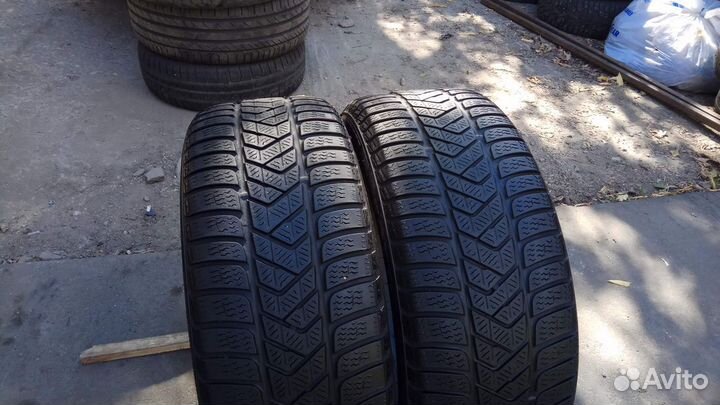 Pirelli Winter Sottozero 3 215/55 R17 94H
