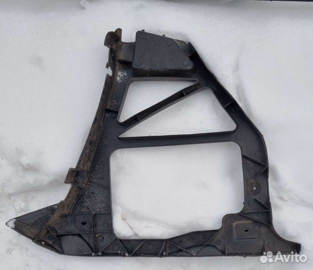 Кронштейн заднего бампера Ford Focus 2 седан