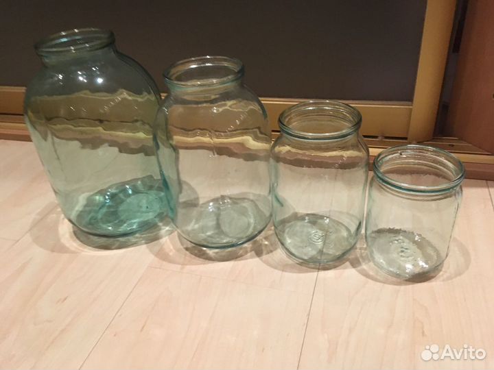 Банки стеклянные (под закатку и с крышками )