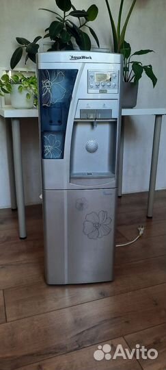 Кулер для воды с холодильником бу