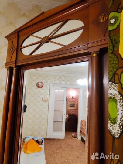 Роскошное зеркало, красное дерево, отделка бронзой