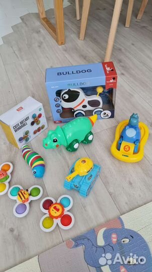 Развивающие игрушки пакетом