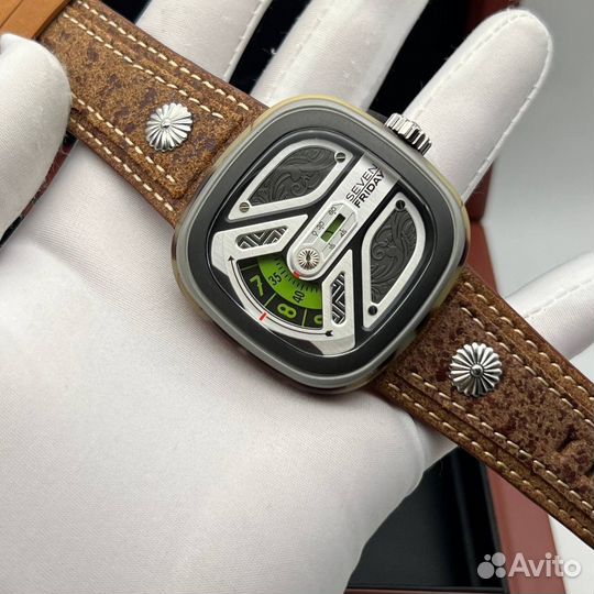Наручные часы sevenfriday