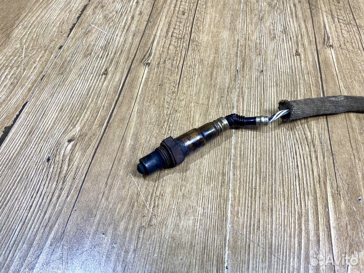 Датчик кислорода нижний правый Ford Focus 3