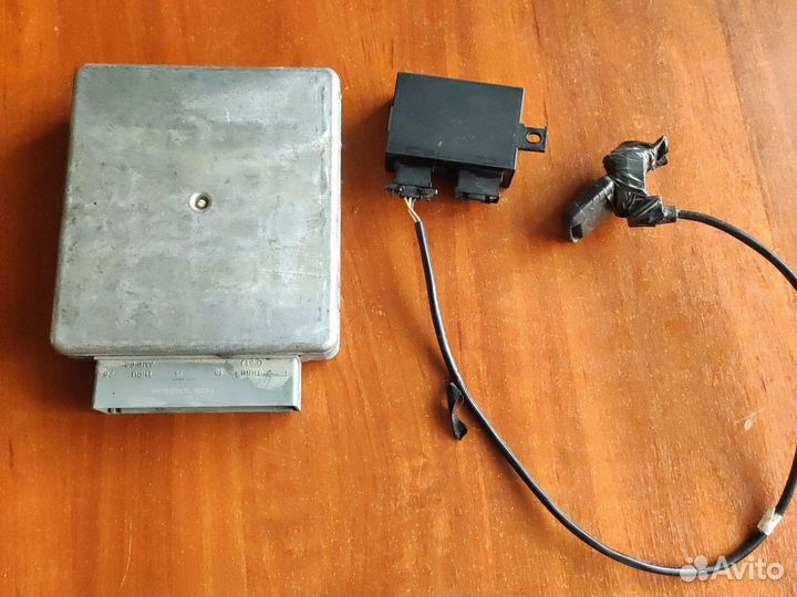 Блок управления двигателя Ford Galaxy 2.0. 94-00г