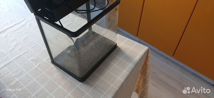 Продам маленький аквариум 9 литров