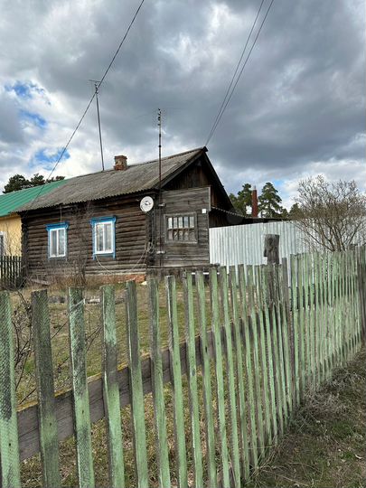 Дом 52,5 м² на участке 9 сот.