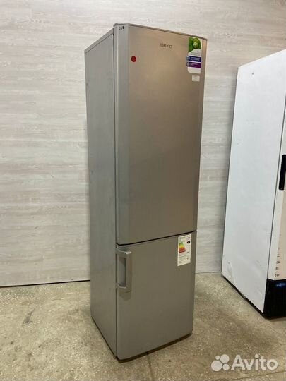 Холодильник Beko CS 338020