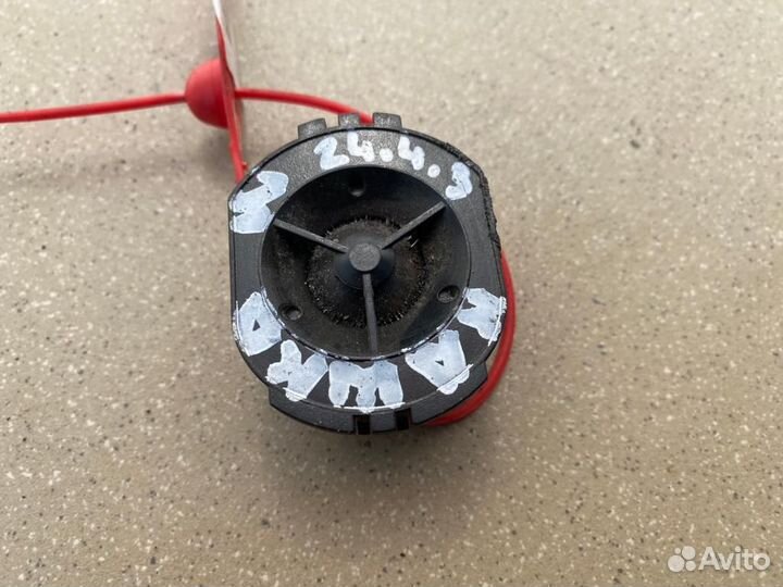 Пищалка двери передняя левая Nissan Qashqai J10