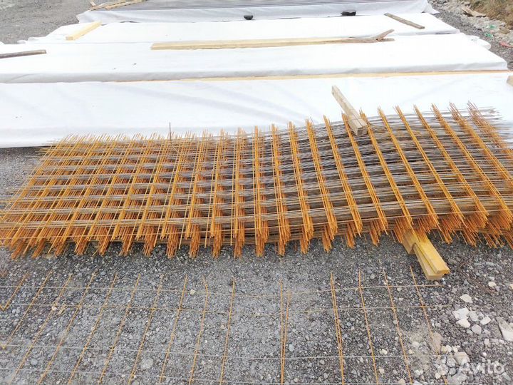 Сетка кладочная 100х100 размер клетки 1х3 в наличи