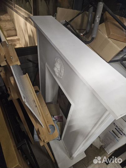 Декоративный каминиз дерева