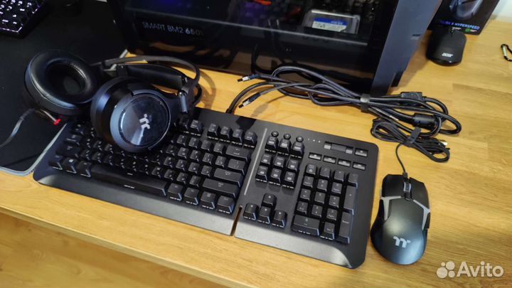 Игровой набор Thermaltake + коврик в подарок