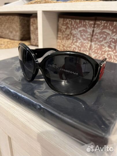 Солнцезащитные очки Laura Biagiotti