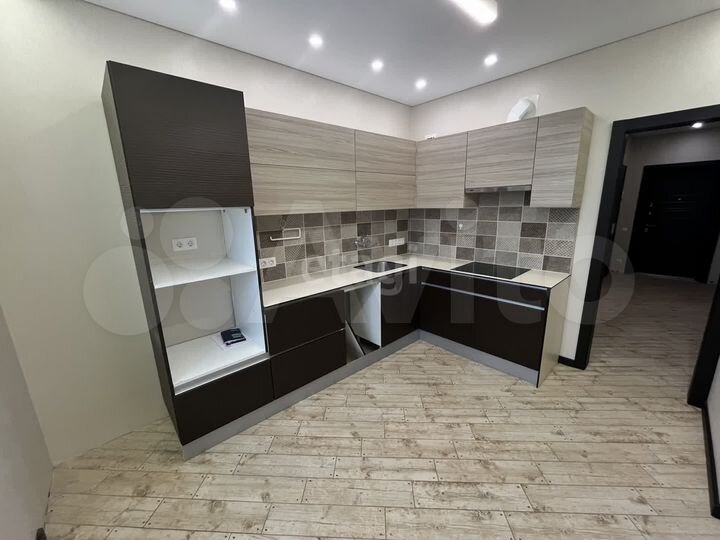 2-к. квартира, 60,7 м², 14/16 эт.