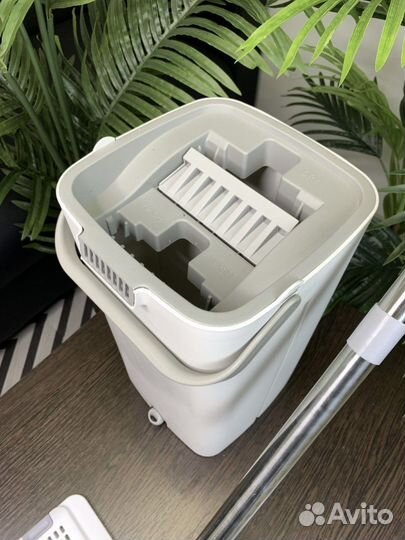 Швабра с ведром и отжимом новая
