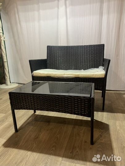 Кресло 2-х местное из ротанга для улицы