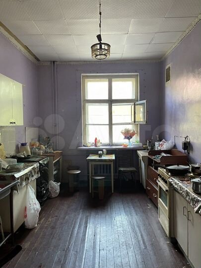 Комната 18 м² в > 9-к., 2/3 эт.