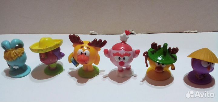 Игрушки киндер, свит бокс и чупа чупс. Смешарики