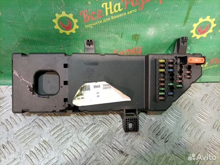 Блок предохранителей Opel Vectra C седан 1.8 Z18XE