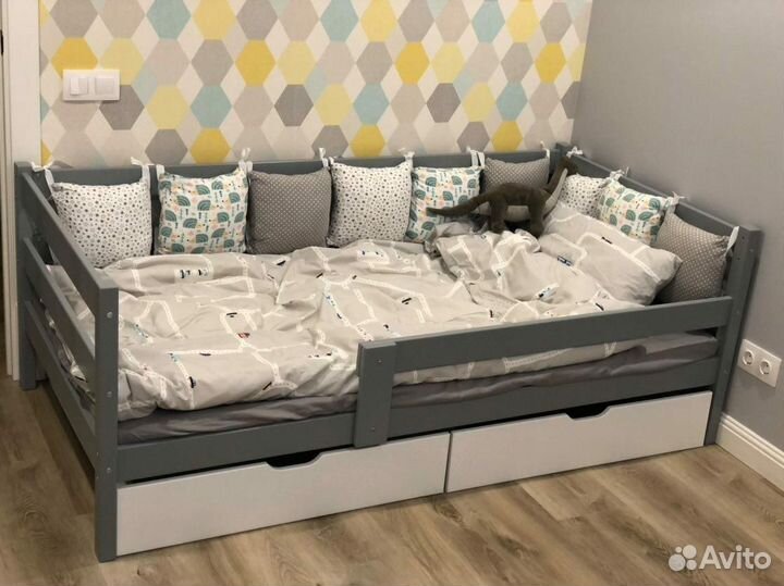 Детская кроватка из массива березы (от 2лет)