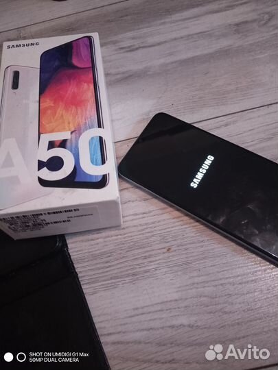 Samsung Galaxy A50, 6/128 ГБ