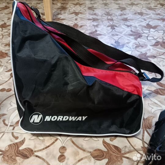 Коньки хоккейные 42 размер