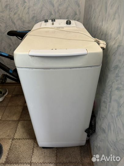 Стиральная машина с вертикальной загрузкой Ariston