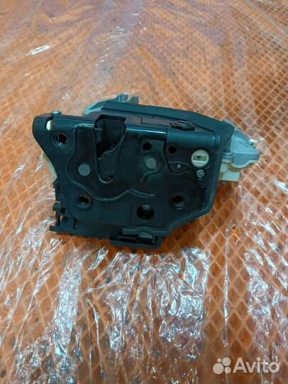 Замок Audi A6 C6 4F AUK 2006
