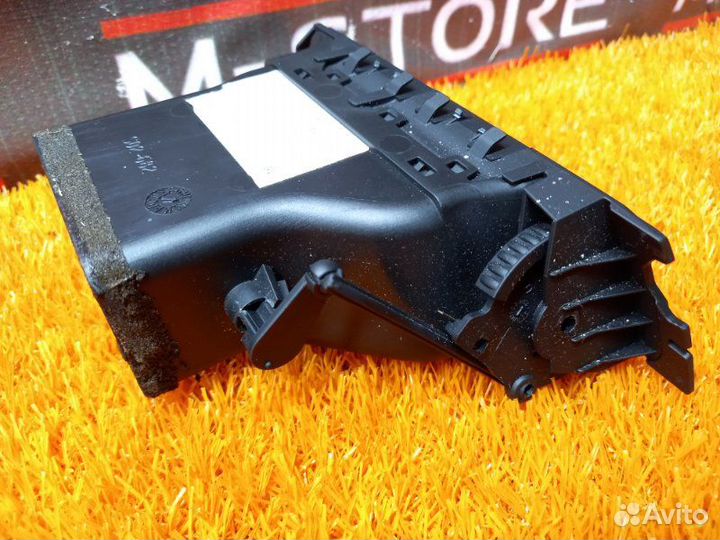 Дефлектор воздушный передний левый Bmw 3-Series