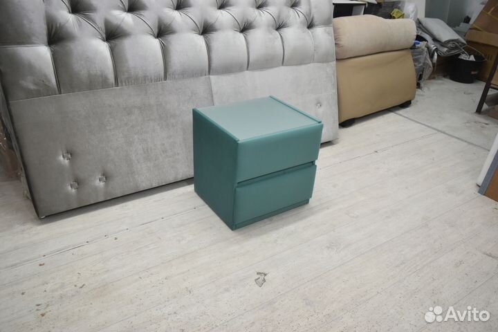 Тумба прикроватная