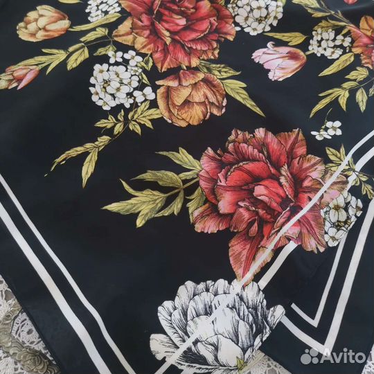 Шикарный большой платок Цветы