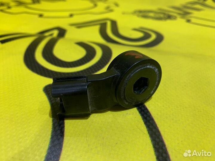 Датчик детонации Toyota Wish ZNE10 1ZZ-FE 2006