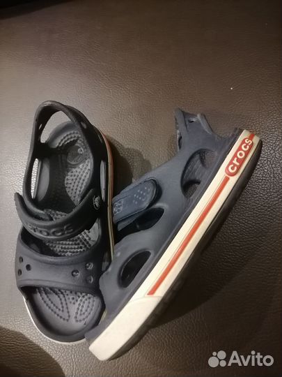 Сандали crocs c8