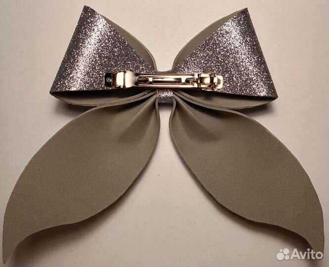 Бант - заколка из глиттерного фоамирана