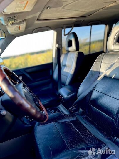 Mitsubishi Pajero 3.5 AT, 2003, 181 241 км